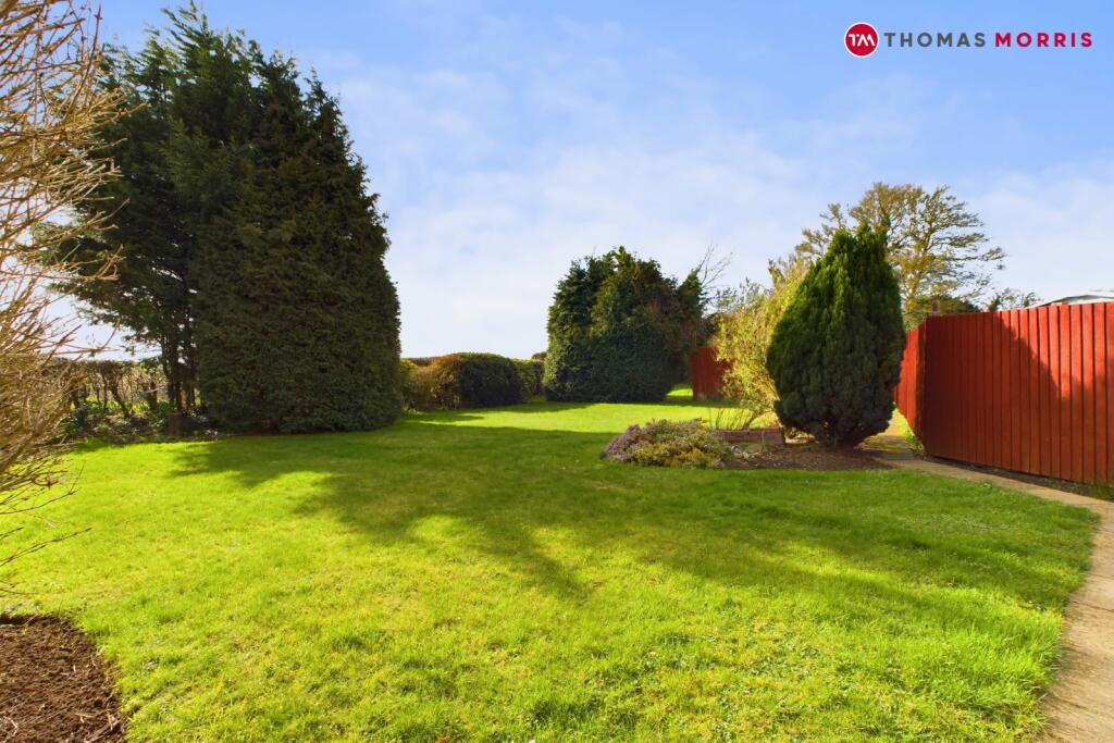 3 bedroom terraced house for sale in Pond Close, Pidley, Huntingdon