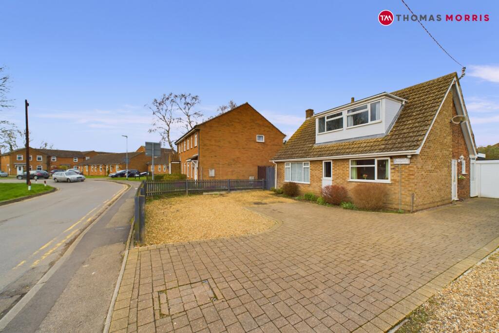 3 bedroom detached house for sale in Cooks Drove, Earith, Huntingdon