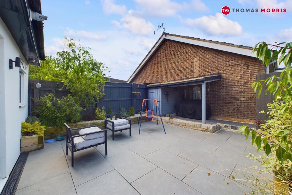 Additional property image - Oatlands Avenue, Bar Hill, Cambridge, Cambridgeshire, CB23
