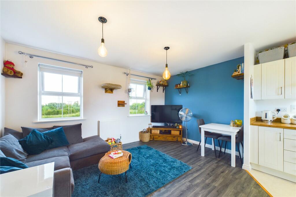 2 bedroom apartment for sale in Delphinium Court, Eynesbury, St. Neots