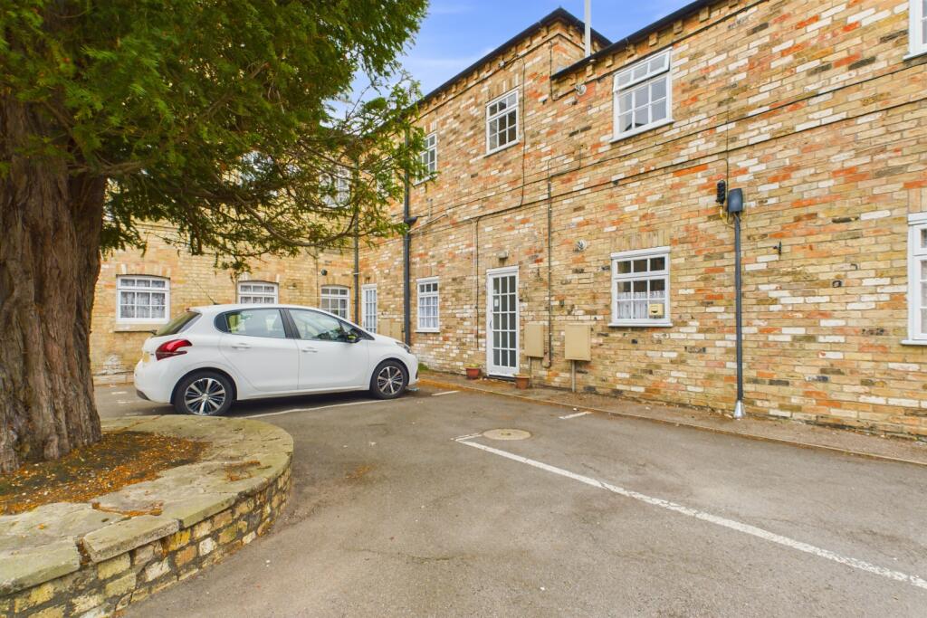 1 bedroom apartment for sale in St. Neots Road, Eaton Ford, St. Neots