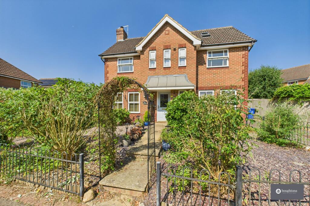 Main image of property: Wren Close, Brackley, NN13