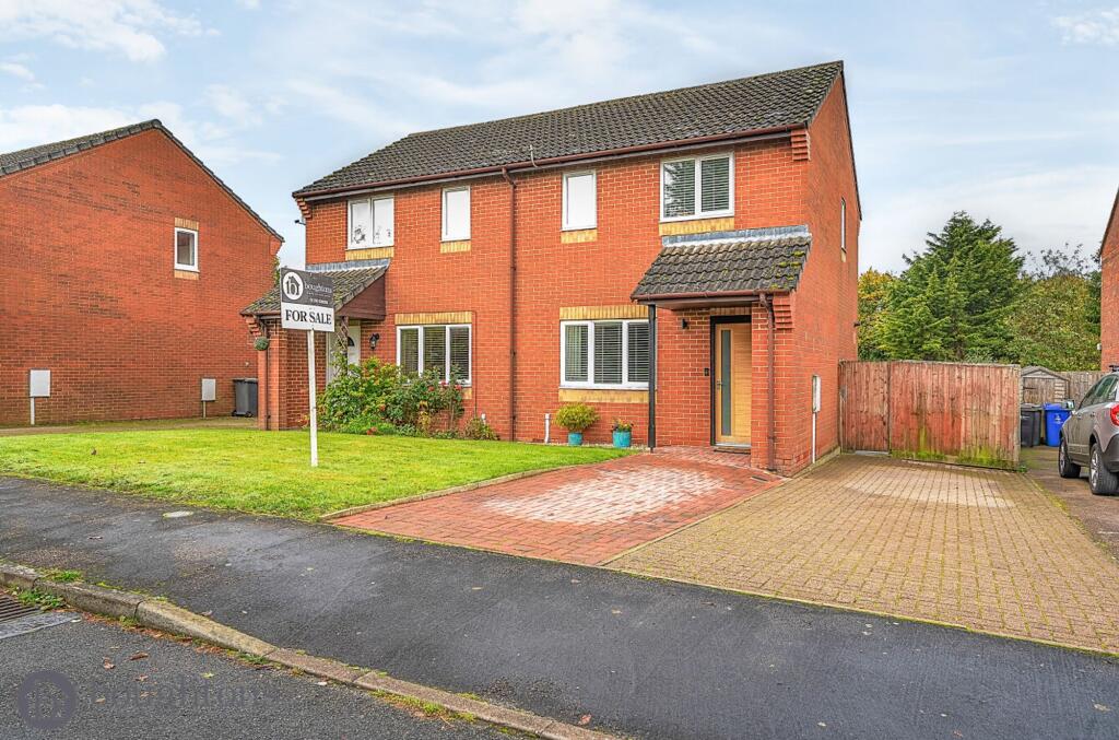Main image of property: Stuart Road, Brackley, NN13