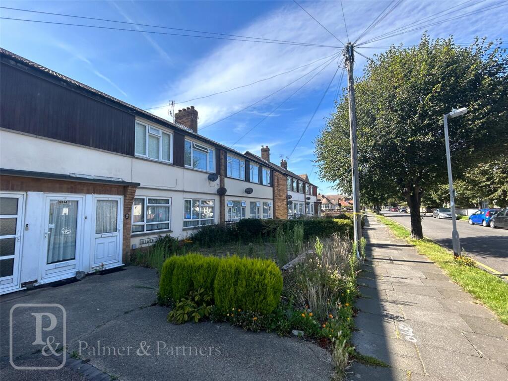 2 bedroom for sale in Kings Avenue, HollandonSea, ClactononSea, Essex, CO15
