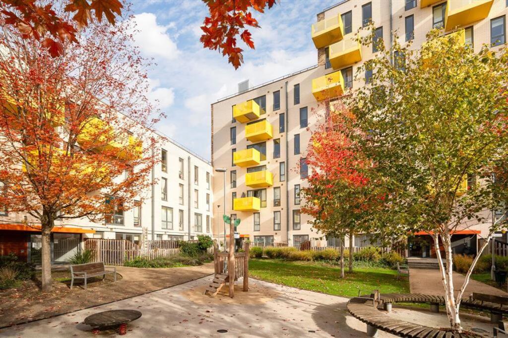 Main image of property: Duckett Street, Stepney Green