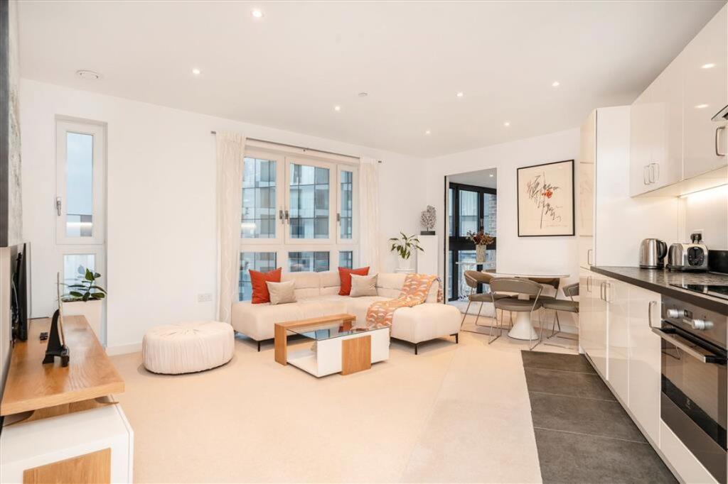 Main image of property: New Drum Street, Aldgate East