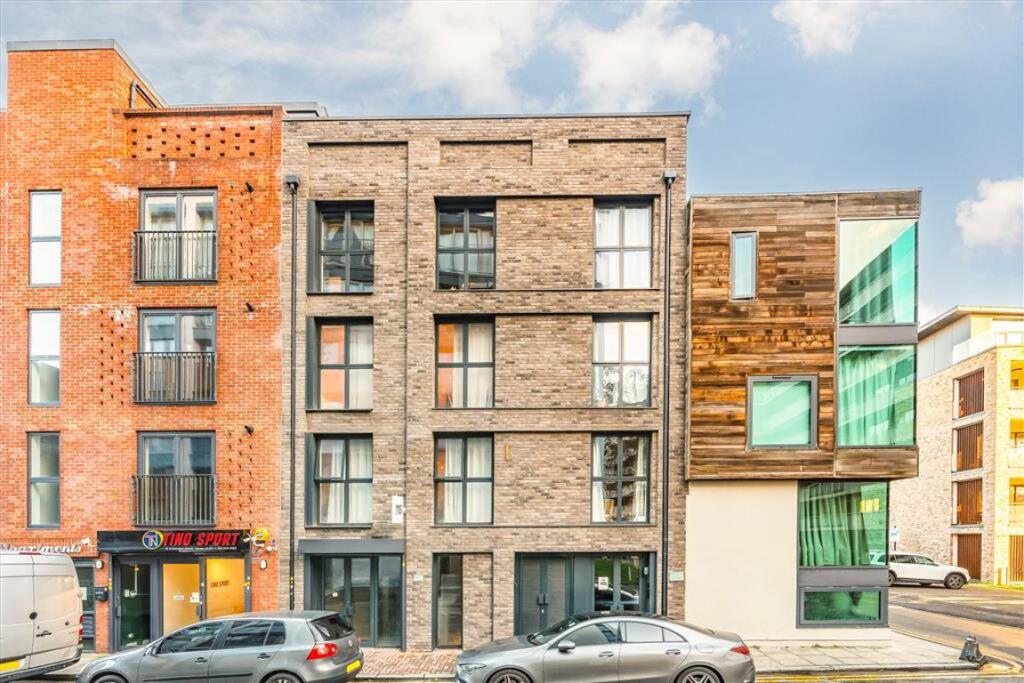 Main image of property: Umberston Street, Whitechapel