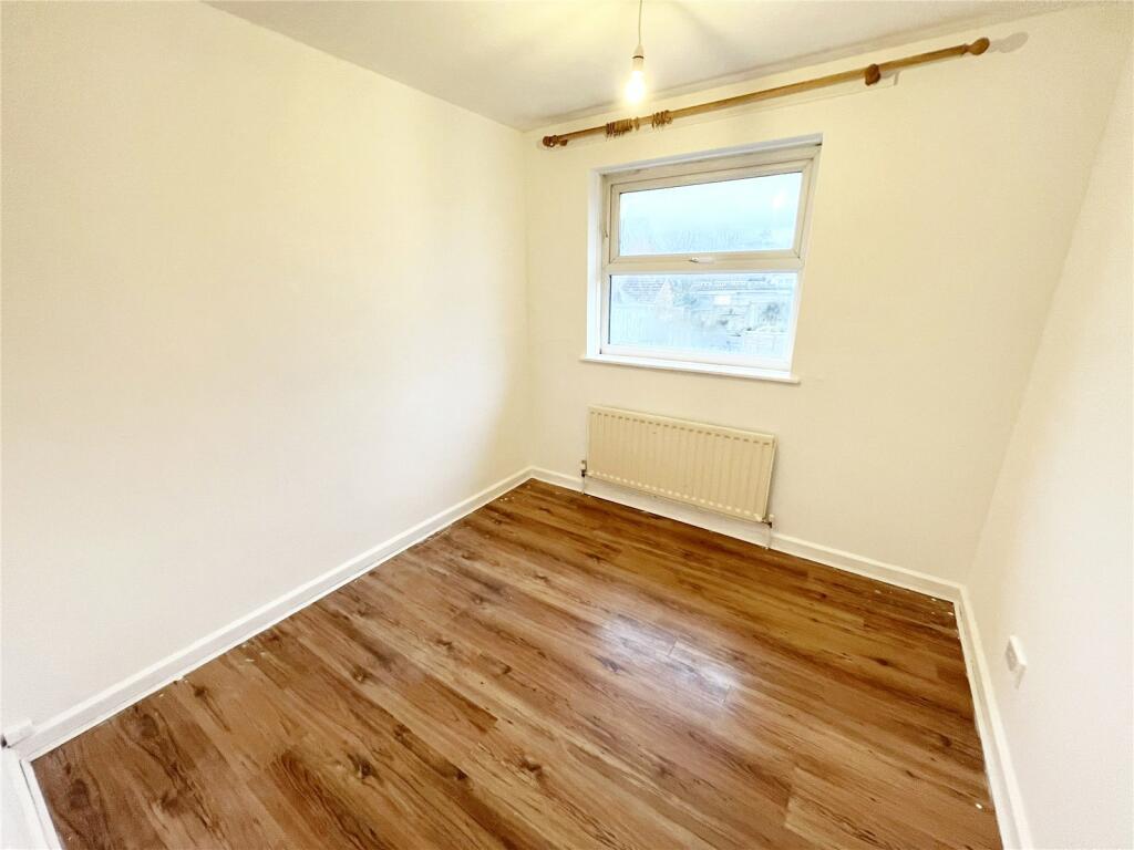 Additional property image - Graith Close, Hall Green, Birmingham, B28
