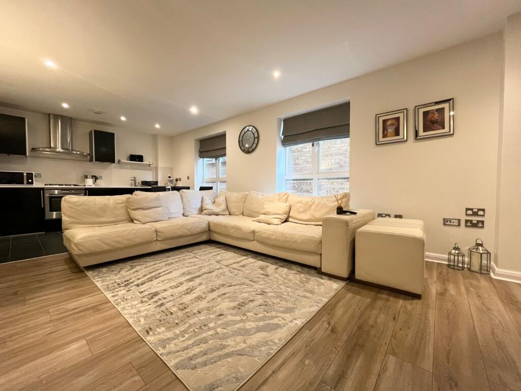 Additional property image - Waterside, Dickens Heath, Solihull, B90