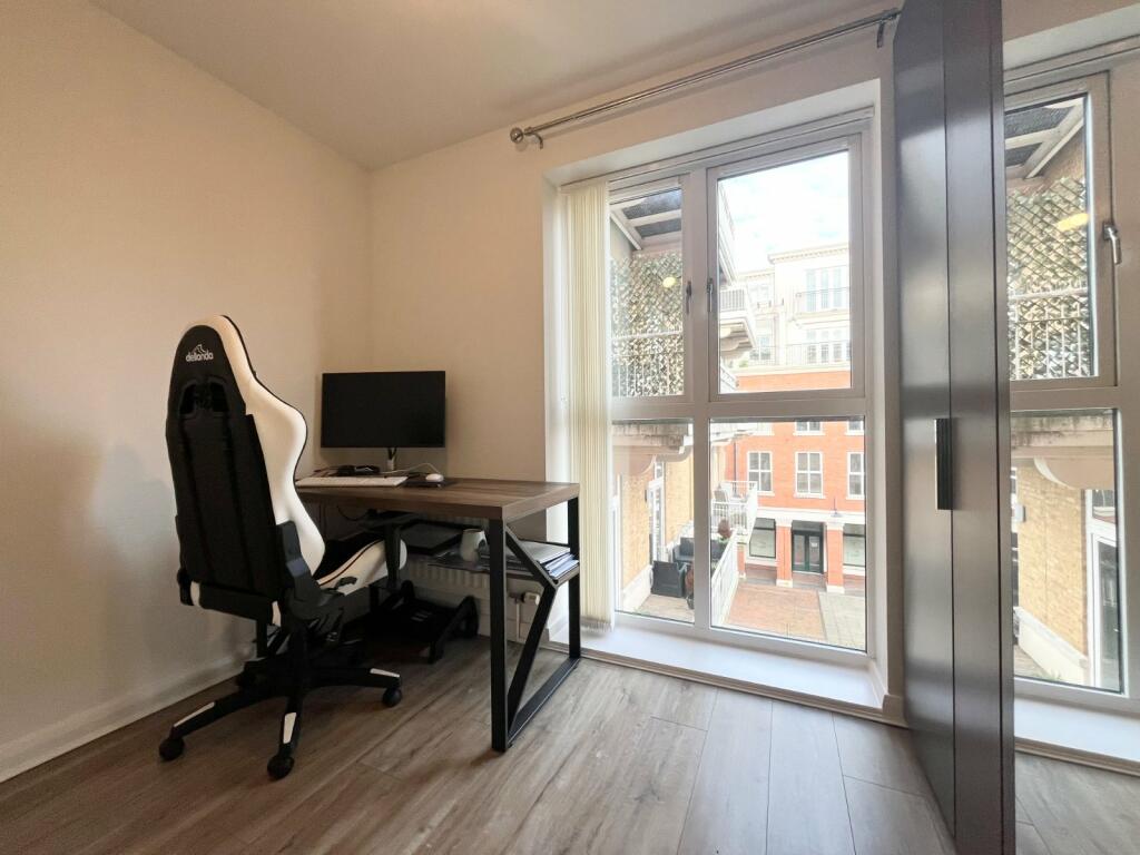 Additional property image - Waterside, Dickens Heath, Solihull, B90