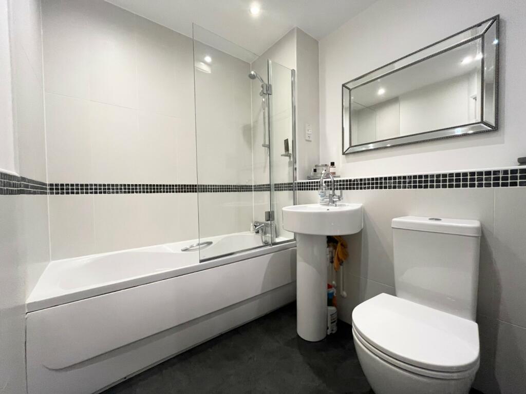 Additional property image - Waterside, Dickens Heath, Solihull, B90