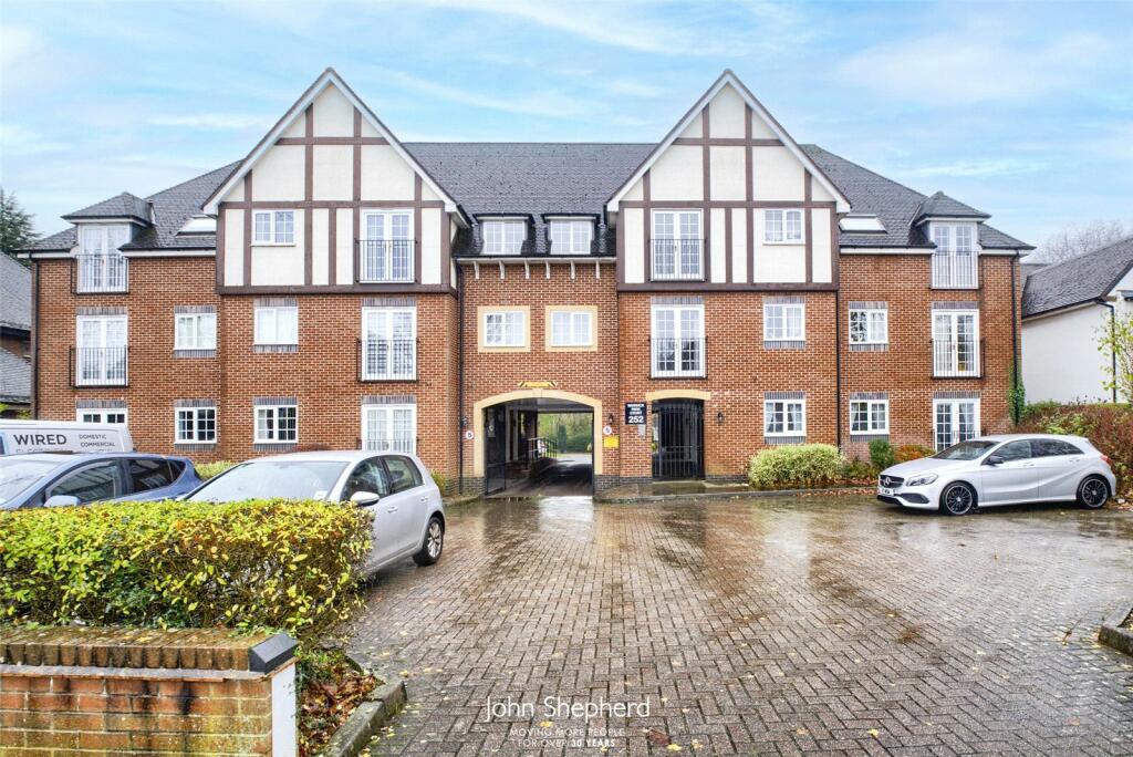 Additional property image - Warwick Road, Solihull, West Midlands, B92