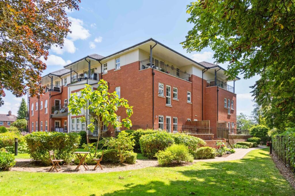 Main image of property: Warwick Road, Knowle, Solihull, West Midlands, B93