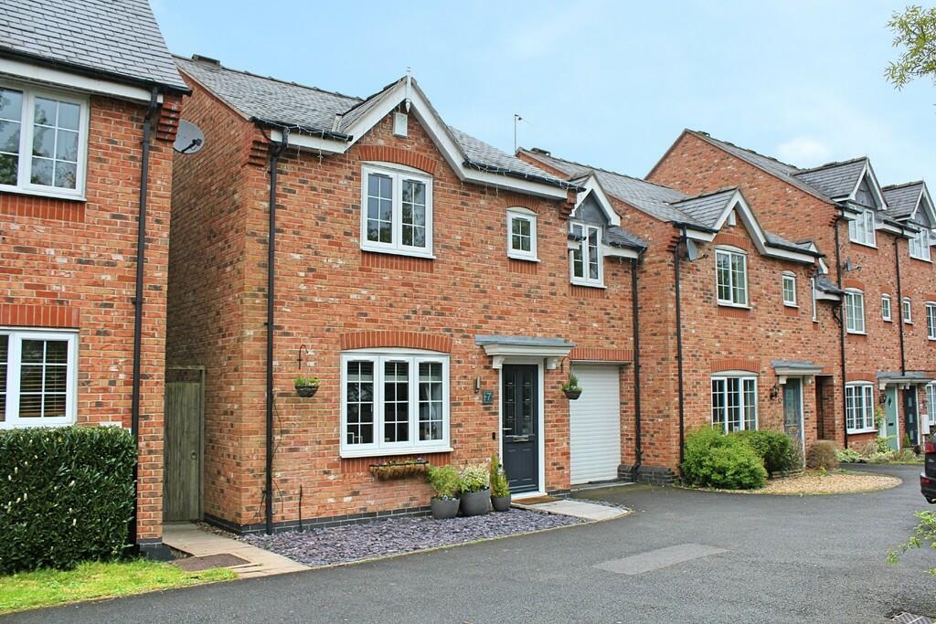 4 bedroom link detached house for sale in Hickling Close, Rothley, LE7