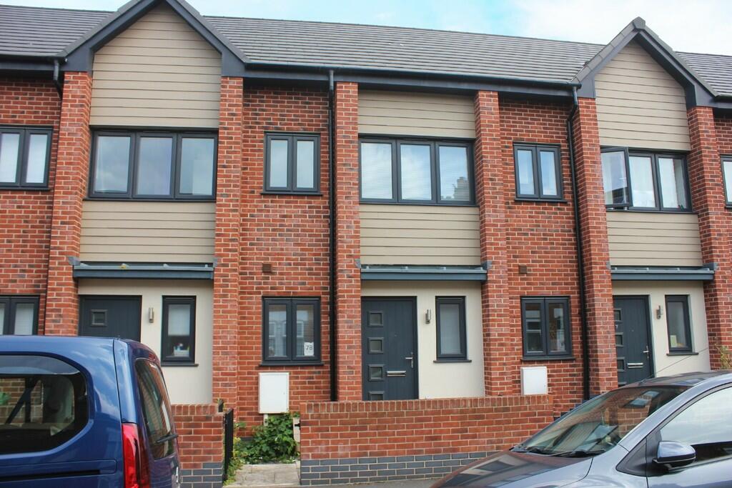 2 bedroom town house for sale in Wharncliffe Road, Loughborough, LE11