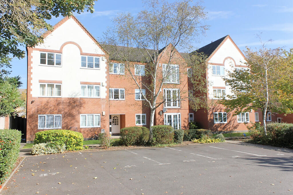Main image of property: Flat 46 Regency Court, 120-128 Hinckley Road