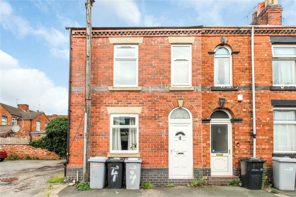 4 bedroom end of terrace house for sale in Audley Street, Crewe, CW1