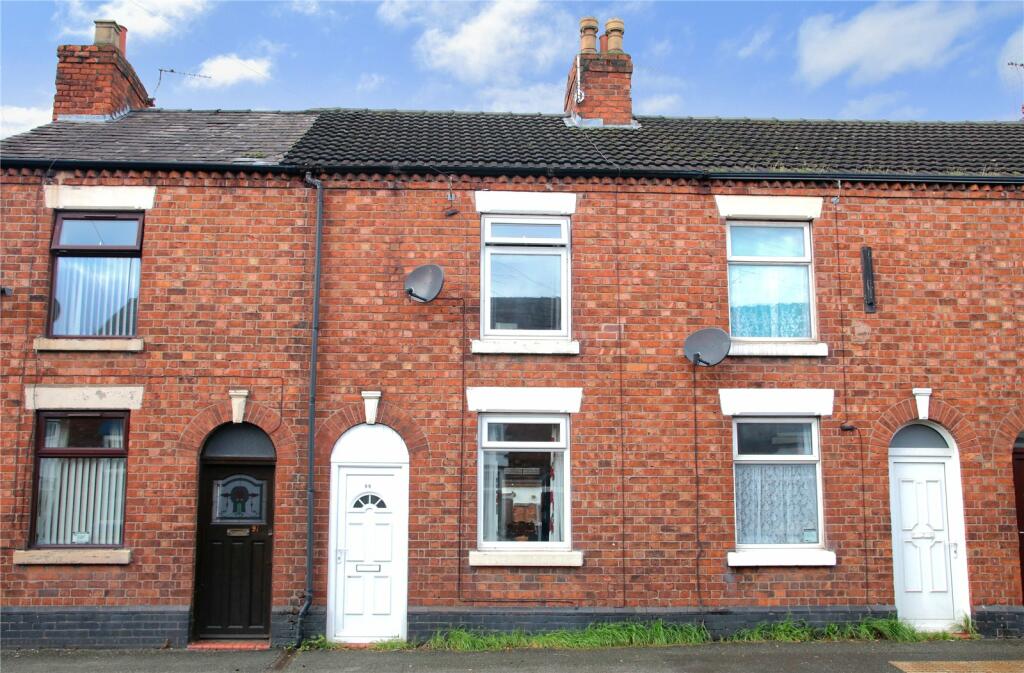 2 bedroom terraced house for sale in Middlewich Street, Crewe, Cheshire