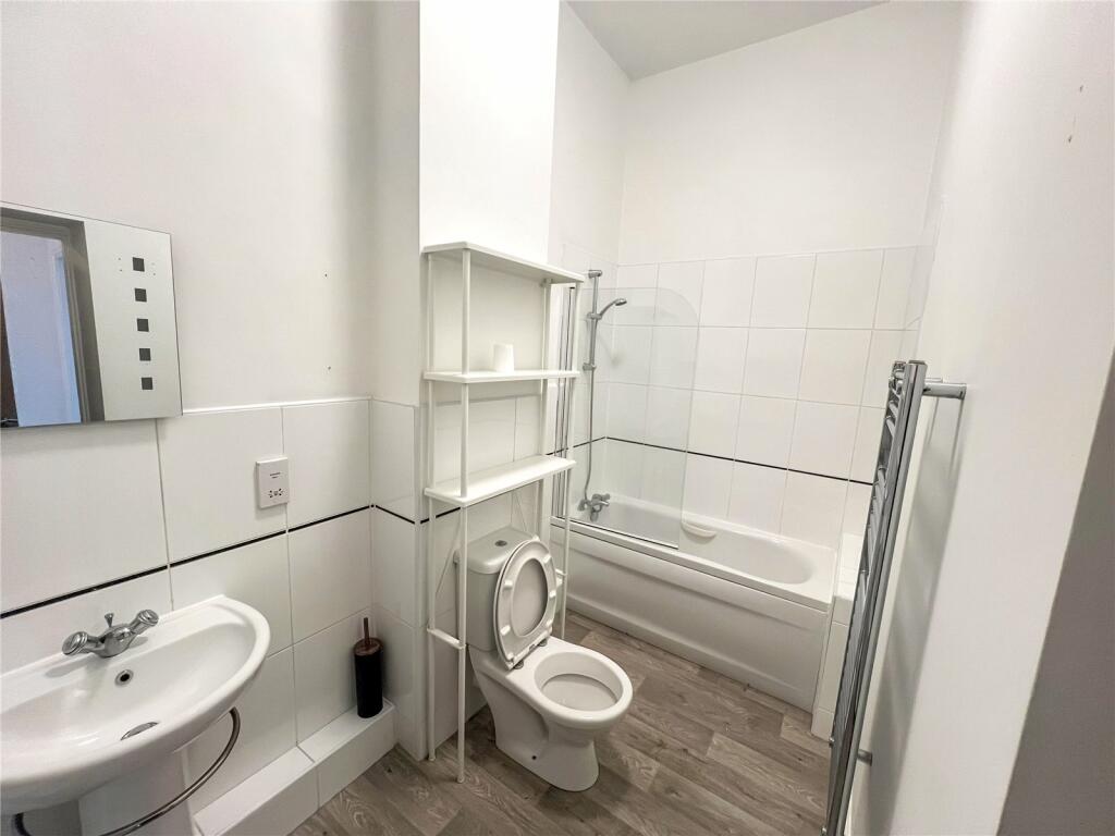 Additional property image - Salisbury Close, Crewe, Cheshire, CW2