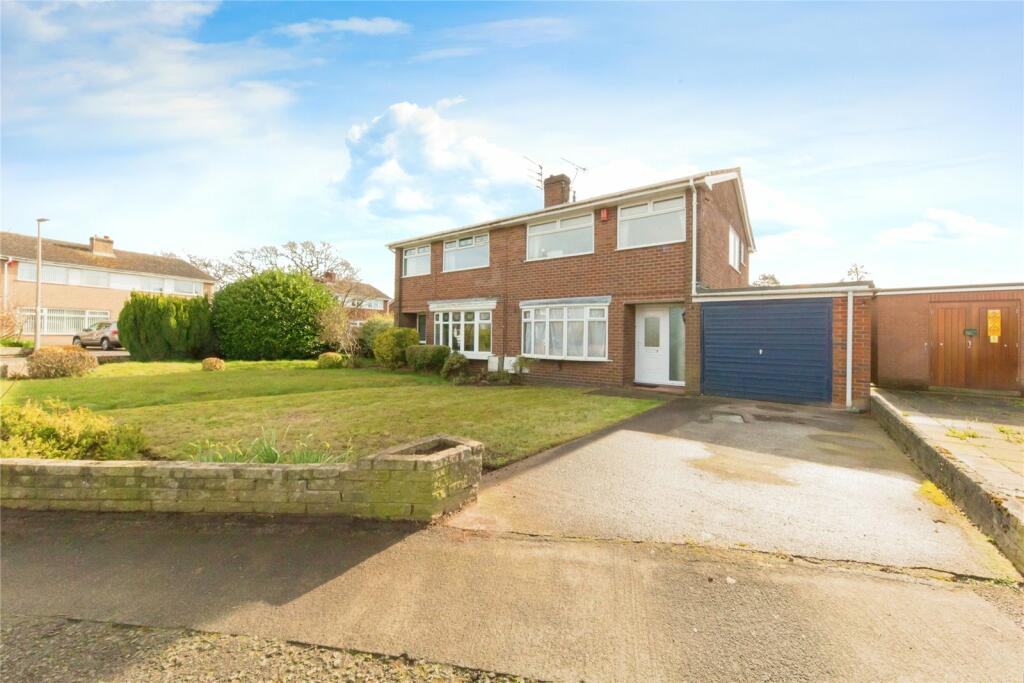 3 bedroom semidetached house for sale in Primrose Avenue, Haslington