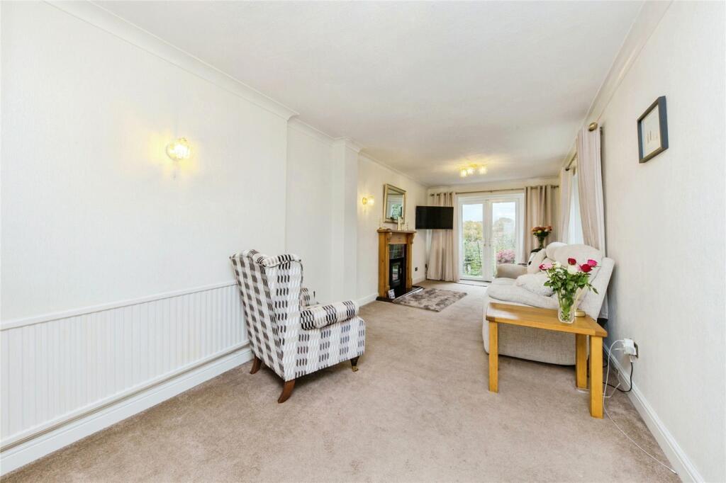 Additional property image - Nevis Drive, Crewe, Cheshire, CW2