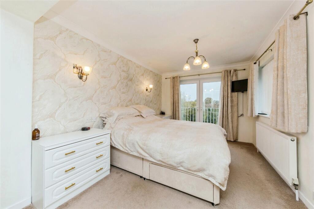 Additional property image - Nevis Drive, Crewe, Cheshire, CW2
