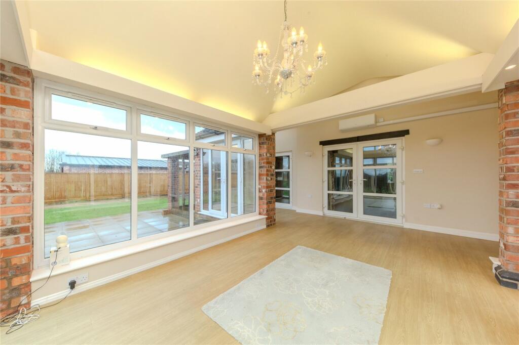 Additional property image - Whites Lane, Weston, Crewe, Cheshire, CW2
