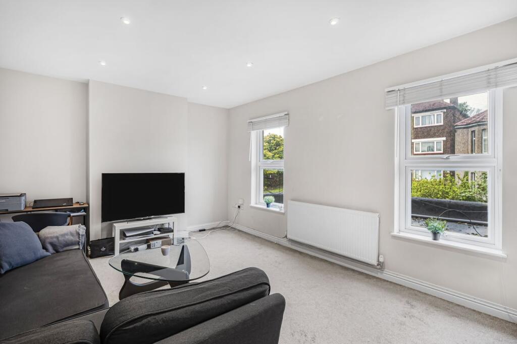 Additional property image - 108 Selsdon Road, South Croydon, CR2 6PG