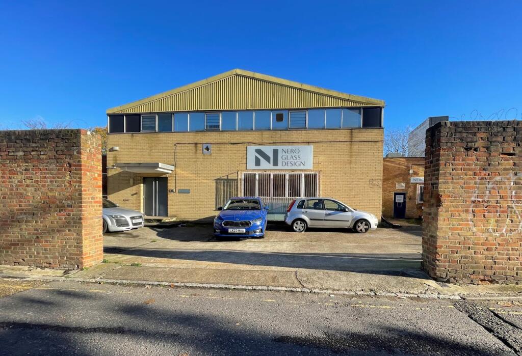 Main image of property: Winans Walk, Rear of 332-334 Brixton Road, London, SW9 7AA
