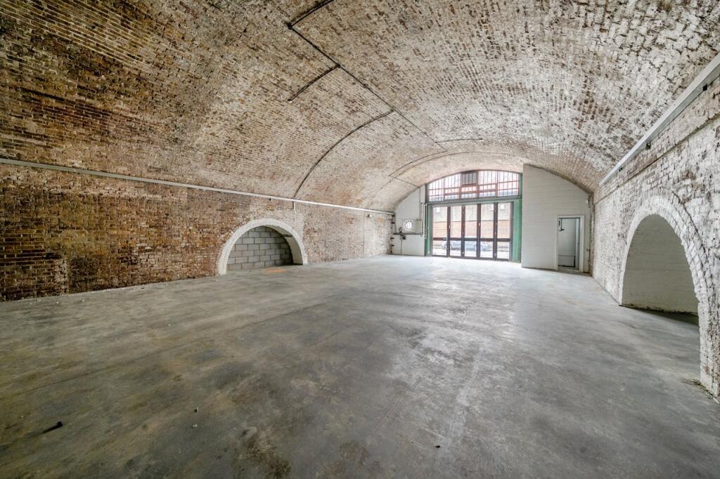 Main image of property: 386 & 387 Railway Arches, Geffrye Street, London, E2 8HZ