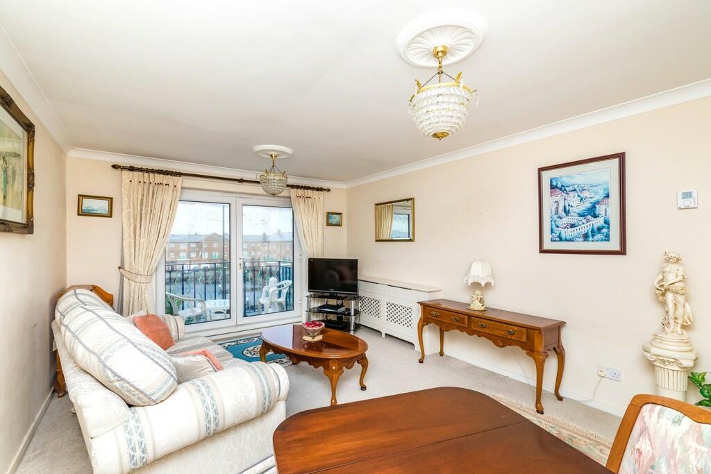 2 bedroom apartment for sale in Neptune Court, Brighton Marina Village