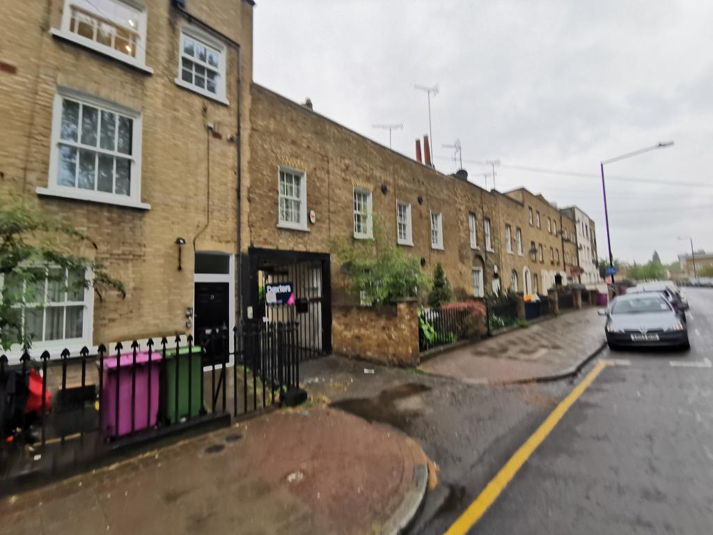 1 bedroom flat for rent in White Horse Lane, London, E1