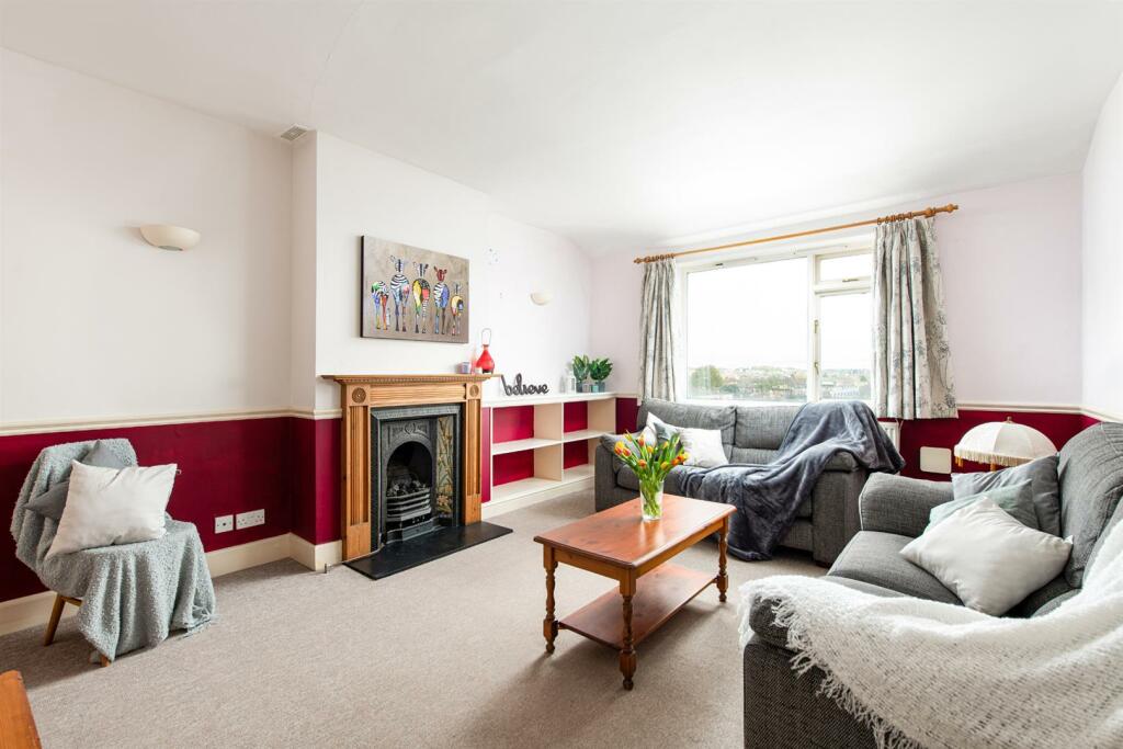 2 bedroom apartment for sale in Lansdown Place, Bristol, BS8