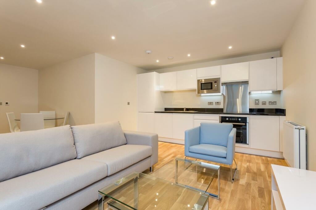 2 bedroom apartment for sale in Elite House, 15 St. Annes Street