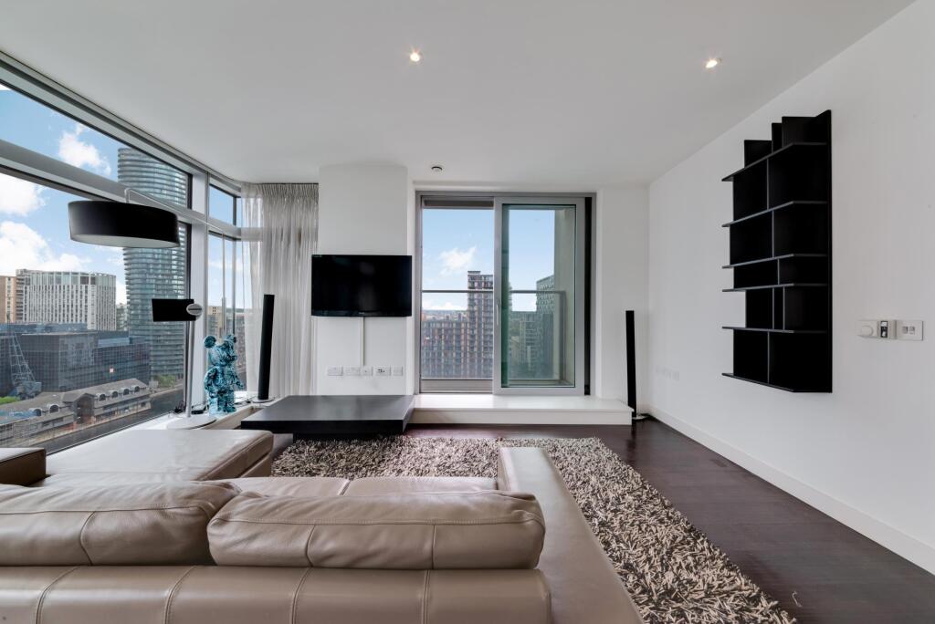 Main image of property: Pan Peninsula Square, London, E14