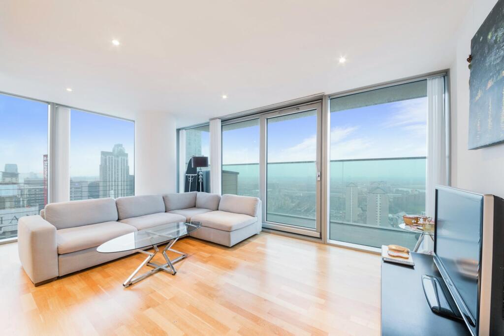 Main image of property: Landmark East Tower, Canary Wharf, London, E14
