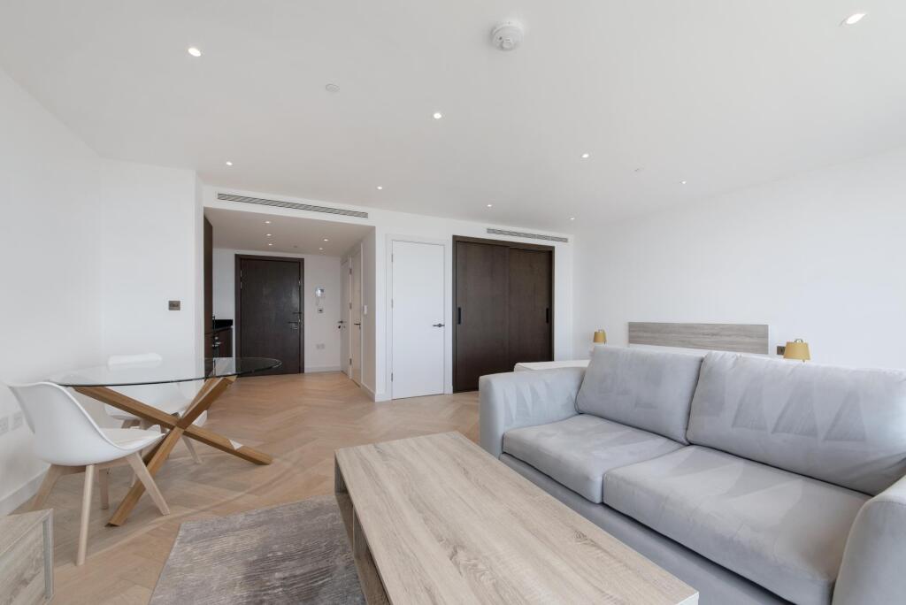 Main image of property: Landmark Pinnacle, Canary Wharf, E14