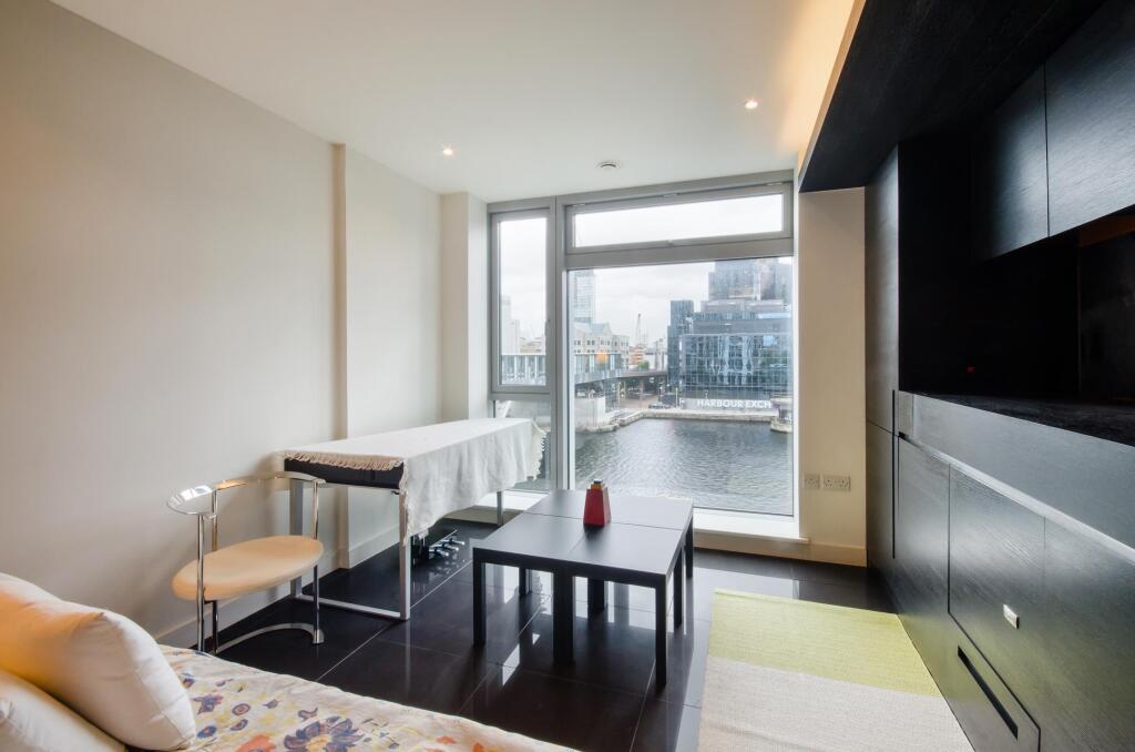 Main image of property: Pan Peninsula, Canary Wharf, E14