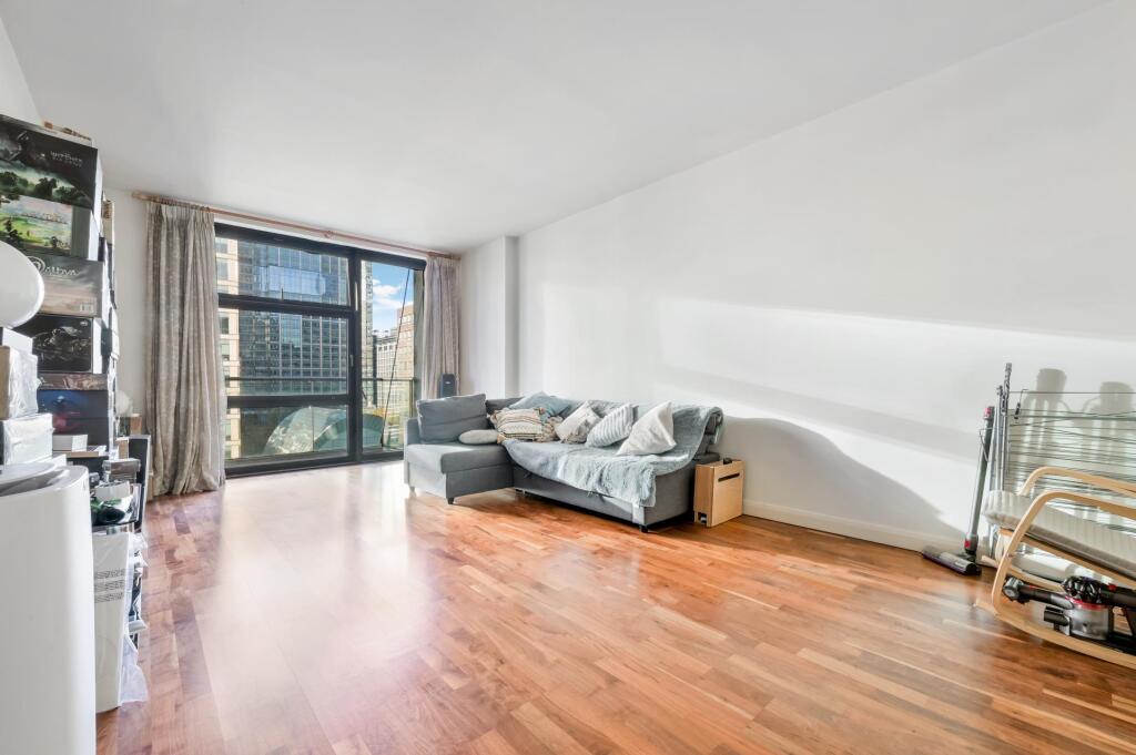 Main image of property: Discovery Dock, South Quay Square