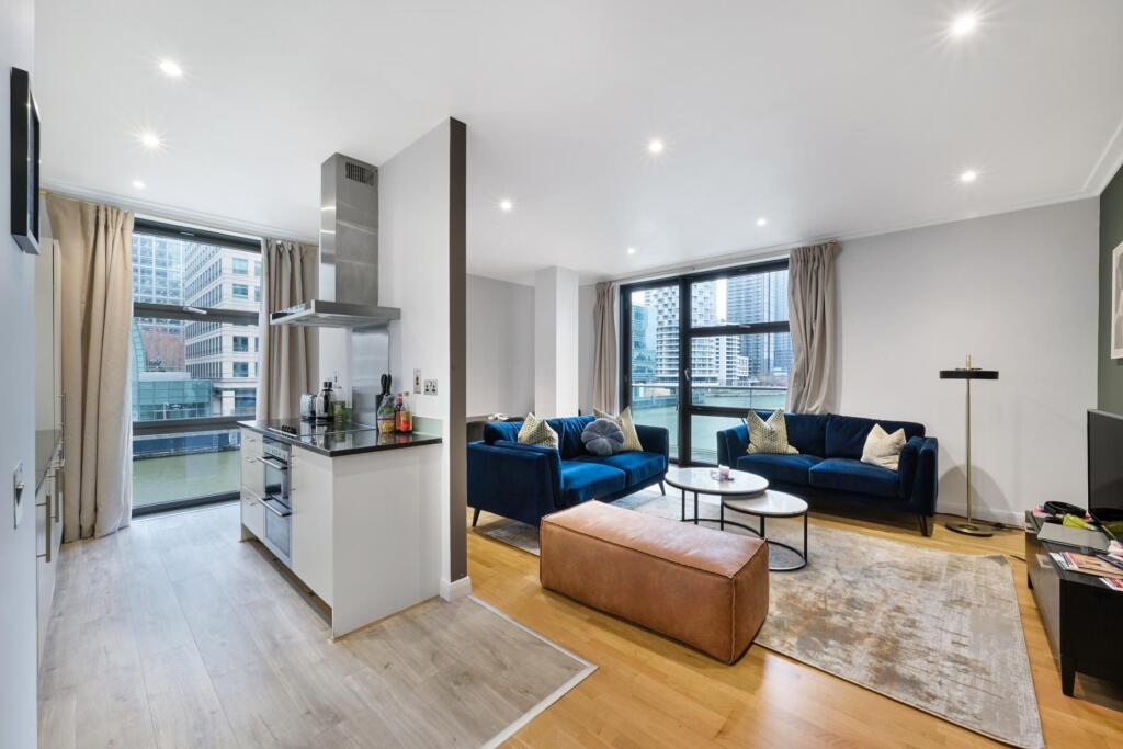 Main image of property: Discovery Dock Apartments, London, E14