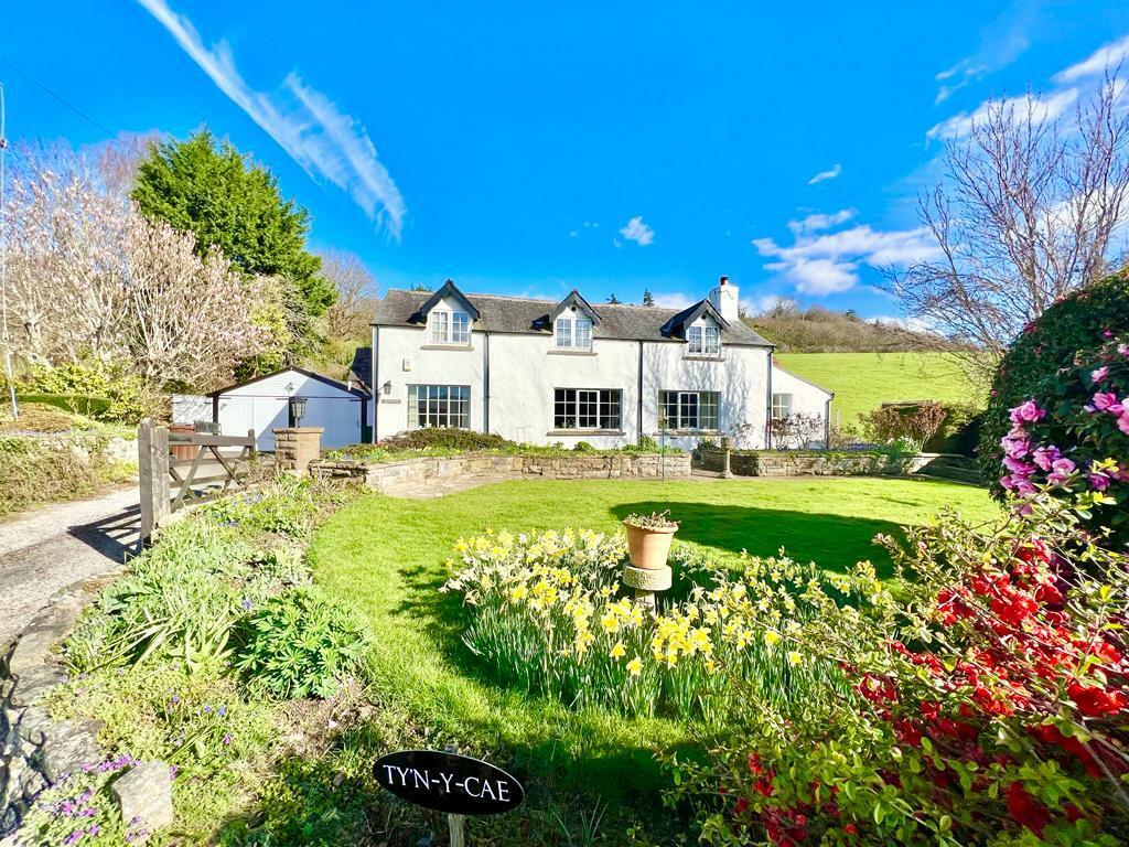 3 bedroom detached house for sale in Eglwysbach, Colwyn Bay, LL28