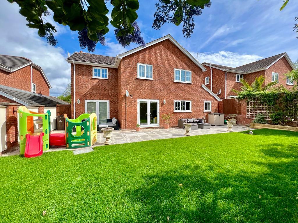 4 bedroom house for sale in Parc Waen, Conwy, LL32