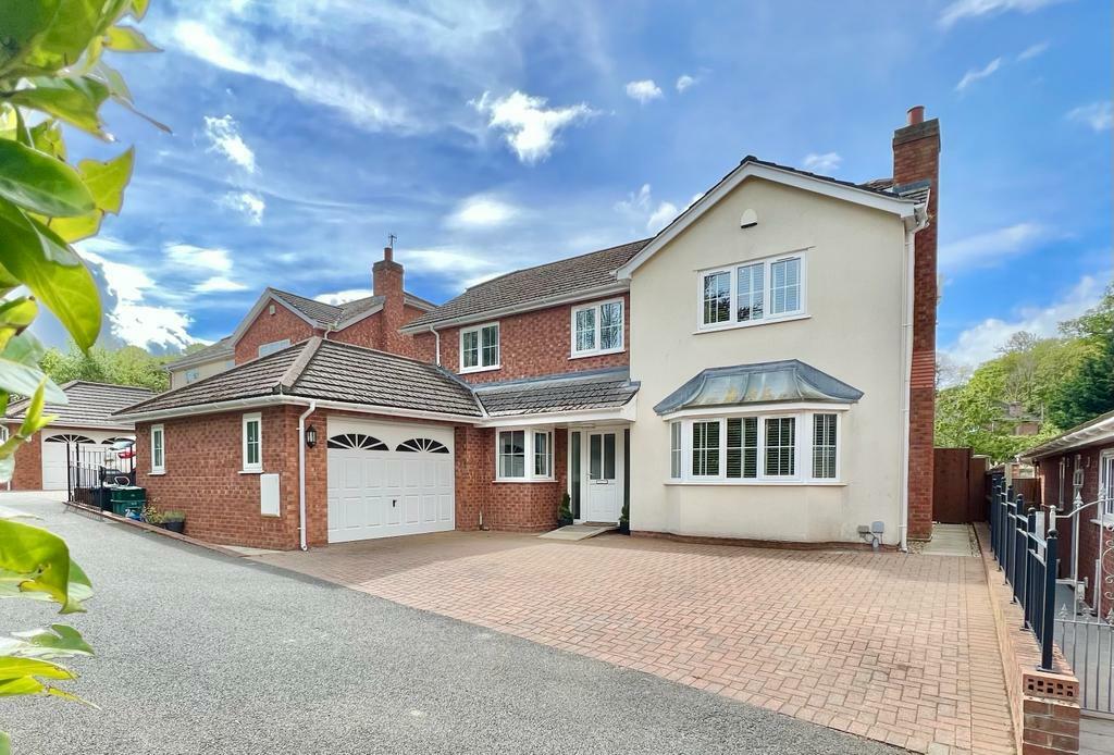 4 bedroom house for sale in Parc Waen, Conwy, LL32