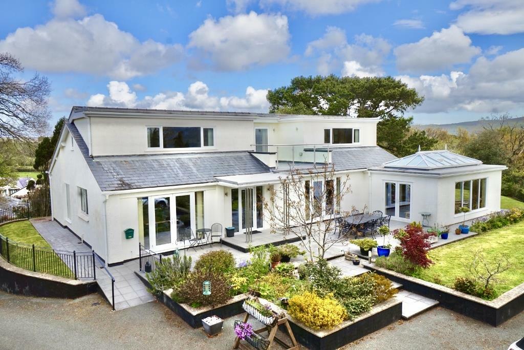 4 bedroom detached house for sale in Rowen Road, TynYGroes, Conwy, LL32