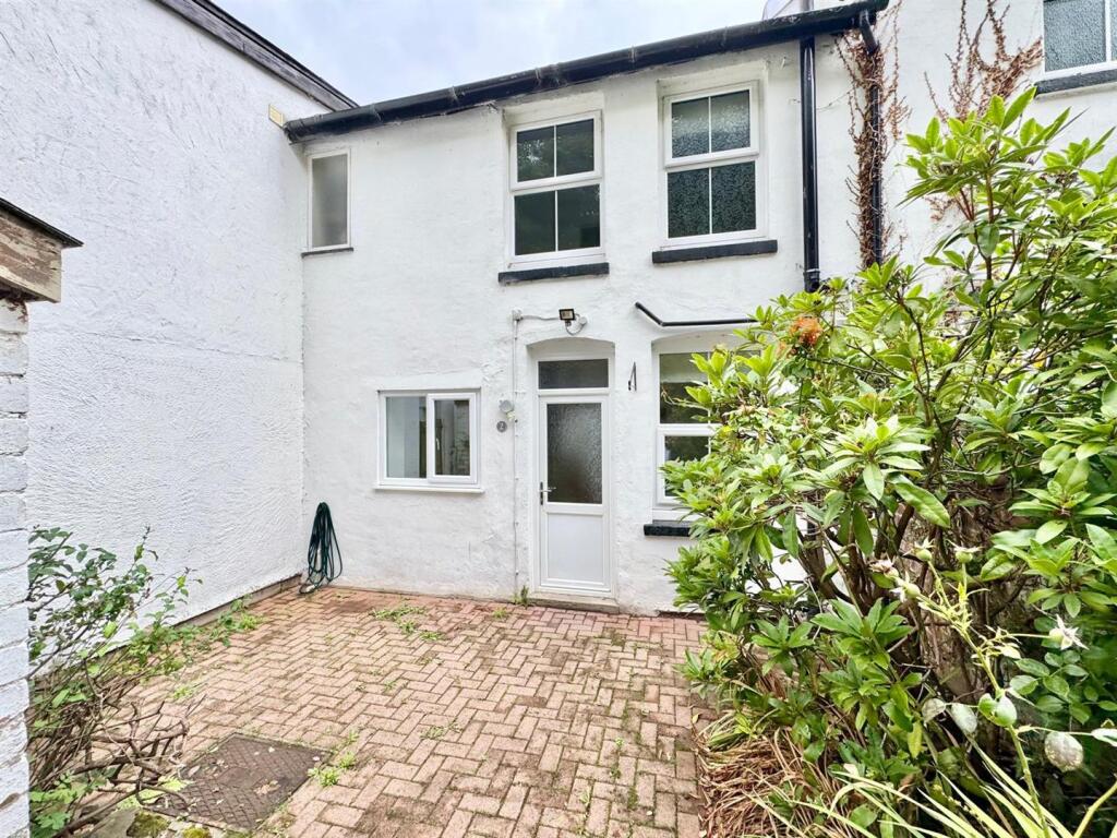 Main image of property: Penrhyd Cottages, Tal-Y-Cafn, Colwyn Bay