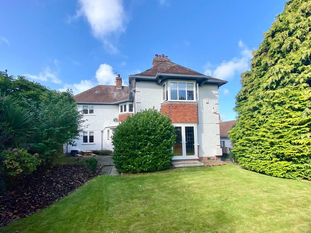 4 bedroom detached house for sale in Colwyn Bay, LL29