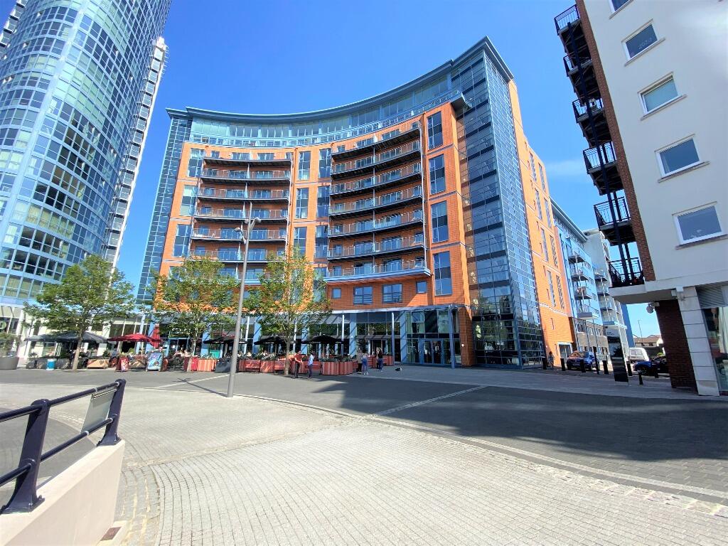 2 bedroom flat for sale in The Crescent Building, Gunwharf Quays, Portsmouth, PO1