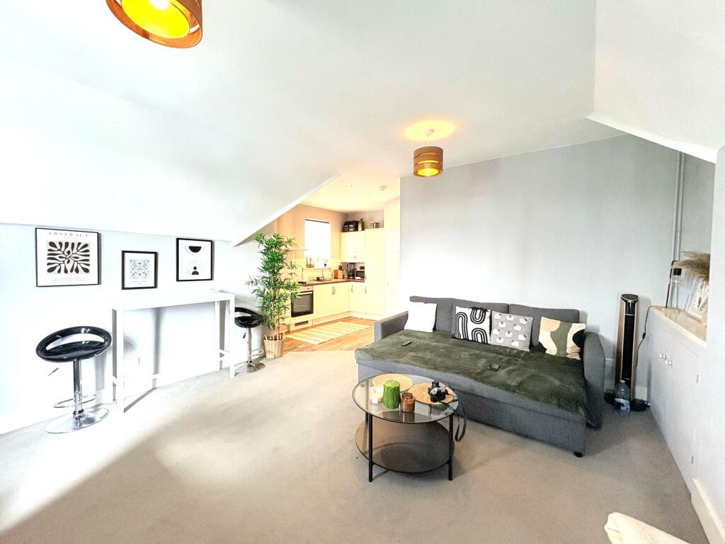 Main image of property: Stubbington Avenue, Hilsea, Portsmouth, PO2