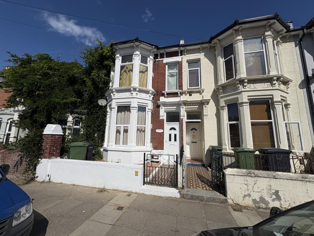 Main image of property: North End Avenue, North End, Portsmouth, PO2