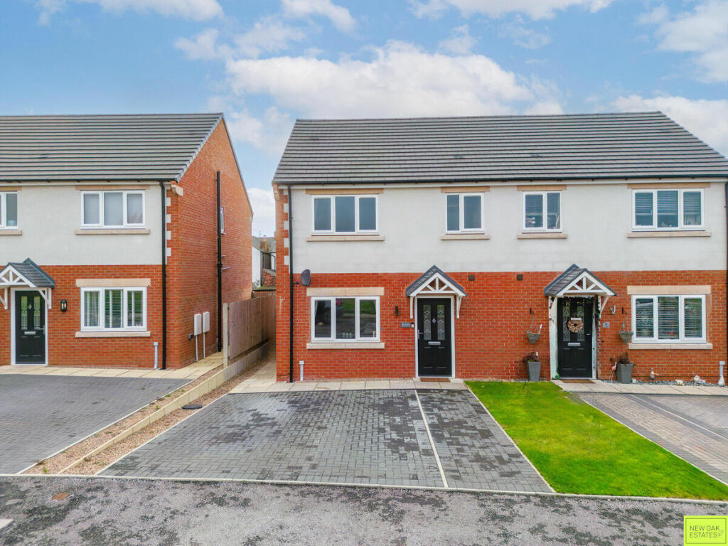 3 bedroom semidetached house for sale in Mulberry Walk, Lower Pilsley, S45